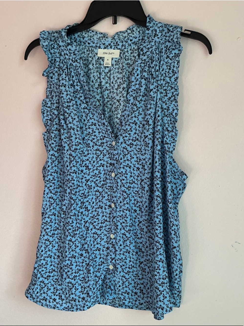 ON 34th Blue Floral Button-Front Ruffle Sleeve Blouse
